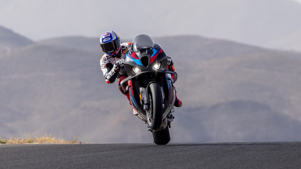 2025-BMW-M-1000-RR-Wheelie