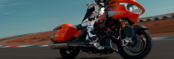 2025 Harley-Davidson CVO Road Glide RR Riding