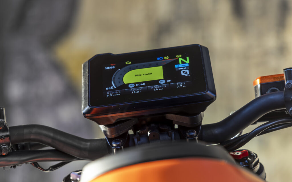 2025 KTM 390 Duke TFT